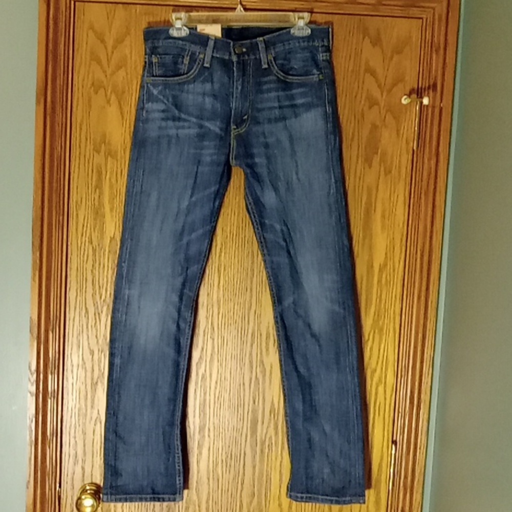 NWT  Levi's 513 Slim Straight Fit 5 pocket